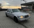 Сірий Мерседес В124, об'ємом двигуна 2.5 л та пробігом 300 тис. км за 2099 $, фото 1 на Automoto.ua