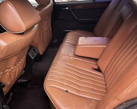 Серый Мерседес В124, объемом двигателя 2 л и пробегом 280 тыс. км за 1400 $, фото 7 на Automoto.ua