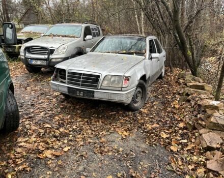 Сірий Мерседес В124, об'ємом двигуна 2.5 л та пробігом 300 тис. км за 238 $, фото 6 на Automoto.ua