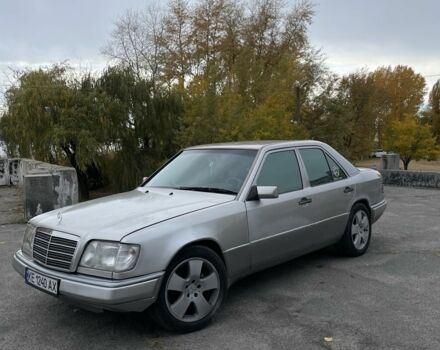 Сірий Мерседес В124, об'ємом двигуна 2.2 л та пробігом 450 тис. км за 3000 $, фото 2 на Automoto.ua