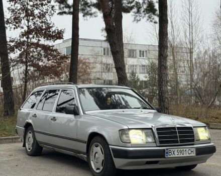 Серый Мерседес В124, объемом двигателя 3 л и пробегом 398 тыс. км за 1999 $, фото 2 на Automoto.ua