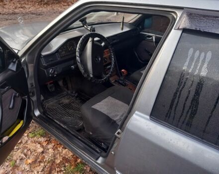 Серый Мерседес В124, объемом двигателя 2 л и пробегом 49 тыс. км за 2200 $, фото 4 на Automoto.ua