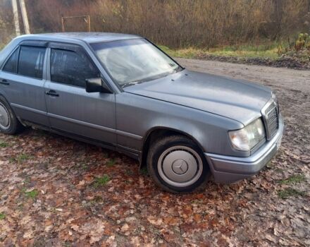 Серый Мерседес В124, объемом двигателя 2 л и пробегом 49 тыс. км за 2200 $, фото 2 на Automoto.ua