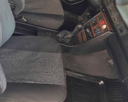 Серый Мерседес В124, объемом двигателя 0 л и пробегом 500 тыс. км за 2600 $, фото 7 на Automoto.ua