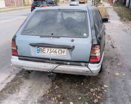 Сірий Мерседес В124, об'ємом двигуна 2.3 л та пробігом 300 тис. км за 382 $, фото 2 на Automoto.ua