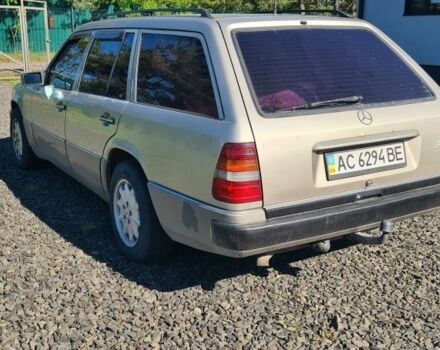 Серый Мерседес В124, объемом двигателя 3 л и пробегом 541 тыс. км за 3500 $, фото 3 на Automoto.ua