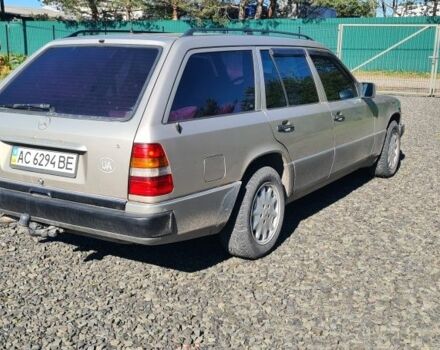 Серый Мерседес В124, объемом двигателя 3 л и пробегом 541 тыс. км за 3500 $, фото 2 на Automoto.ua