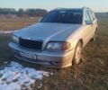 Серый Мерседес В124, объемом двигателя 0 л и пробегом 450 тыс. км за 1700 $, фото 1 на Automoto.ua
