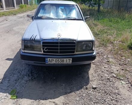 Сірий Мерседес В124, об'ємом двигуна 2.5 л та пробігом 100 тис. км за 1800 $, фото 1 на Automoto.ua