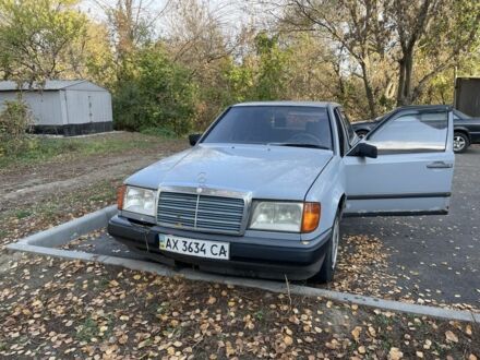 Мерседес В124 1986 у Харкові на Automoto.ua Сірий Мерседес В124, об'ємом двигуна 2 л та пробігом 3 тис. км за 700 $, фото 1 на Automoto.ua