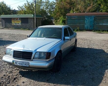 Серый Мерседес В124, объемом двигателя 0 л и пробегом 674 тыс. км за 1300 $, фото 1 на Automoto.ua