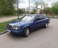 Синий Мерседес В124, объемом двигателя 2 л и пробегом 355 тыс. км за 3100 $, фото 1 на Automoto.ua