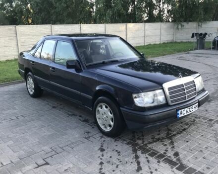 Синій Мерседес В124, об'ємом двигуна 2 л та пробігом 540 тис. км за 1700 $, фото 1 на Automoto.ua