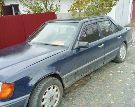 Синий Мерседес В124, объемом двигателя 2.3 л и пробегом 9 тыс. км за 1700 $, фото 7 на Automoto.ua