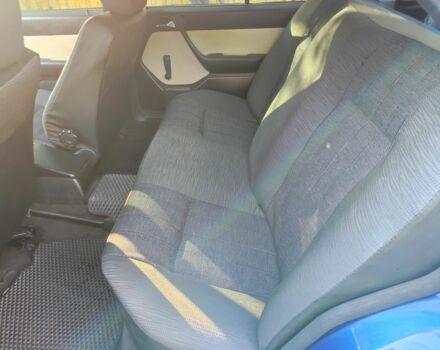 Синій Мерседес В124, об'ємом двигуна 2.3 л та пробігом 300 тис. км за 2900 $, фото 2 на Automoto.ua