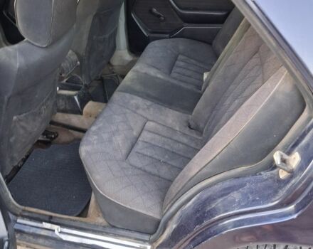 Синий Мерседес В124, объемом двигателя 2 л и пробегом 300 тыс. км за 1499 $, фото 5 на Automoto.ua