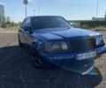 Синій Мерседес В124, об'ємом двигуна 2 л та пробігом 350 тис. км за 3300 $, фото 1 на Automoto.ua