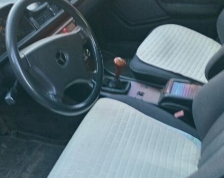 Синій Мерседес В124, об'ємом двигуна 2 л та пробігом 279 тис. км за 2200 $, фото 3 на Automoto.ua