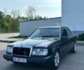 Синий Мерседес В124, объемом двигателя 2 л и пробегом 350 тыс. км за 2500 $, фото 3 на Automoto.ua