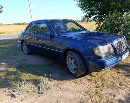Синій Мерседес В124, об'ємом двигуна 2.3 л та пробігом 400 тис. км за 2800 $, фото 6 на Automoto.ua