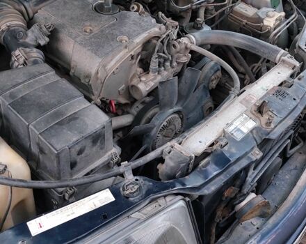 Синий Мерседес В124, объемом двигателя 2.2 л и пробегом 3 тыс. км за 1500 $, фото 5 на Automoto.ua