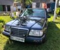 Синій Мерседес В124, об'ємом двигуна 2.2 л та пробігом 520 тис. км за 2705 $, фото 1 на Automoto.ua