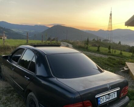 Синий Мерседес В124, объемом двигателя 2 л и пробегом 300 тыс. км за 2300 $, фото 2 на Automoto.ua