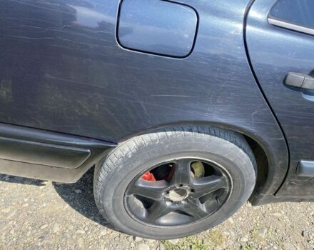 Синий Мерседес В124, объемом двигателя 2 л и пробегом 300 тыс. км за 2300 $, фото 4 на Automoto.ua