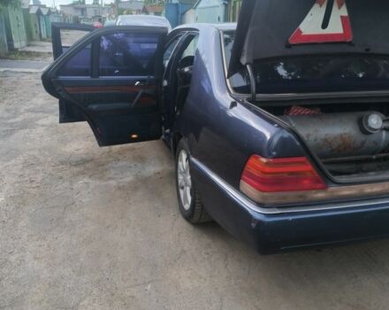 Синий Мерседес В124, объемом двигателя 4.2 л и пробегом 1000 тыс. км за 3000 $, фото 8 на Automoto.ua