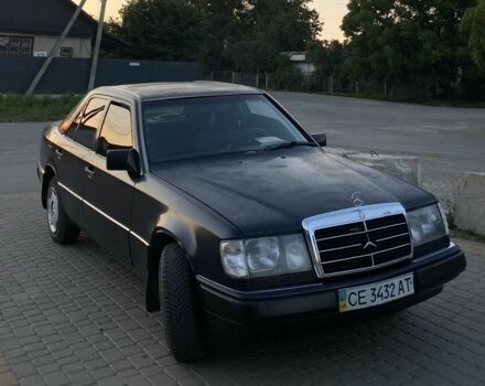 Синий Мерседес В124, объемом двигателя 2.3 л и пробегом 465 тыс. км за 1300 $, фото 1 на Automoto.ua
