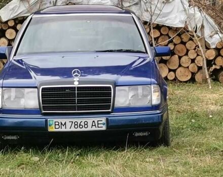 Синий Мерседес В124, объемом двигателя 2 л и пробегом 406 тыс. км за 3526 $, фото 1 на Automoto.ua