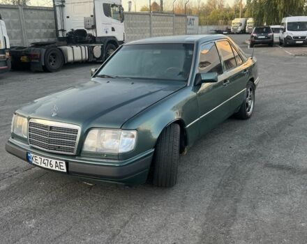 Зелений Мерседес В124, об'ємом двигуна 3.2 л та пробігом 500 тис. км за 3000 $, фото 2 на Automoto.ua