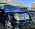 Зелений Мерседес В124, об'ємом двигуна 3 л та пробігом 505 тис. км за 2200 $, фото 3 на Automoto.ua