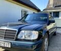 Зелений Мерседес В124, об'ємом двигуна 3 л та пробігом 505 тис. км за 2200 $, фото 1 на Automoto.ua