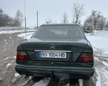 Зеленый Мерседес В124, объемом двигателя 2 л и пробегом 400 тыс. км за 3900 $, фото 22 на Automoto.ua