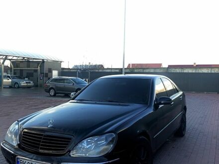 Чорний Мерседес В220, об'ємом двигуна 3.2 л та пробігом 400 тис. км за 3000 $, фото 1 на Automoto.ua