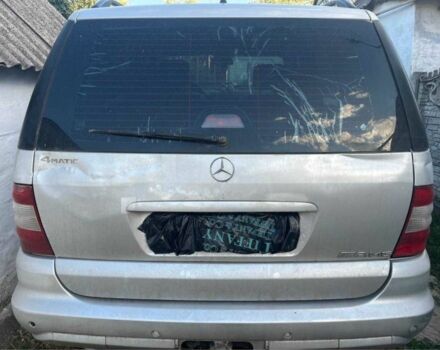 Сірий Мерседес X-Class, об'ємом двигуна 3.2 л та пробігом 320 тис. км за 4500 $, фото 3 на Automoto.ua