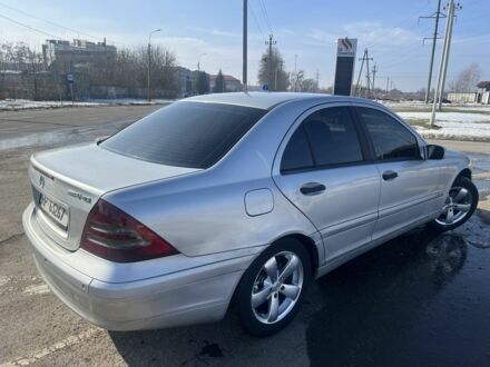 Серый Мерседес X-Class, объемом двигателя 2.2 л и пробегом 418 тыс. км за 1999 $, фото 1 на Automoto.ua