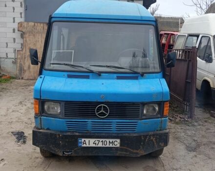 Синий Мерседес X-Class, объемом двигателя 2.3 л и пробегом 300 тыс. км за 1500 $, фото 1 на Automoto.ua