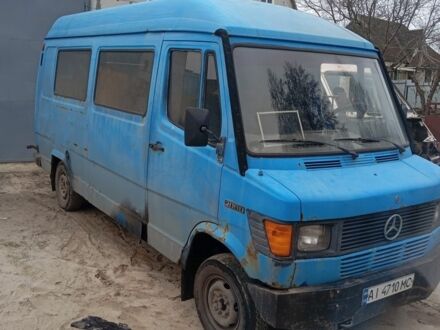 Синий Мерседес X-Class, объемом двигателя 2.3 л и пробегом 300 тыс. км за 1500 $, фото 1 на Automoto.ua