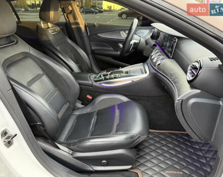Белый Мерседес AMG GT 4-Door Coupe, объемом двигателя 3 л и пробегом 45 тыс. км за 89000 $, фото 17 на Automoto.ua