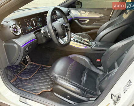 Белый Мерседес AMG GT 4-Door Coupe, объемом двигателя 3 л и пробегом 45 тыс. км за 89000 $, фото 9 на Automoto.ua