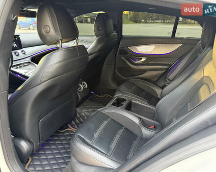 Белый Мерседес AMG GT 4-Door Coupe, объемом двигателя 3 л и пробегом 45 тыс. км за 89000 $, фото 12 на Automoto.ua