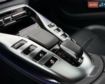 Черный Мерседес AMG GT 4-Door Coupe, объемом двигателя 3 л и пробегом 94 тыс. км за 79000 $, фото 19 на Automoto.ua