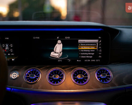 Чорний Мерседес AMG GT 4-Door Coupe, об'ємом двигуна 0 л та пробігом 57 тис. км за 93800 $, фото 28 на Automoto.ua