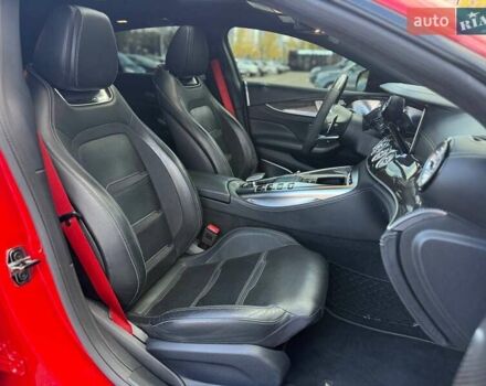 Красный Мерседес AMG GT 4-Door Coupe, объемом двигателя 3.98 л и пробегом 105 тыс. км за 94990 $, фото 14 на Automoto.ua