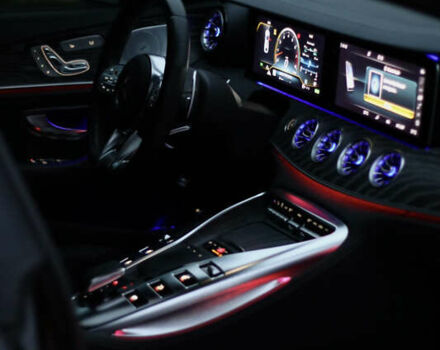 Серый Мерседес AMG GT 4-Door Coupe, объемом двигателя 3 л и пробегом 103 тыс. км за 69000 $, фото 13 на Automoto.ua