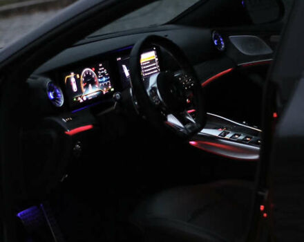 Серый Мерседес AMG GT 4-Door Coupe, объемом двигателя 3 л и пробегом 103 тыс. км за 69000 $, фото 15 на Automoto.ua