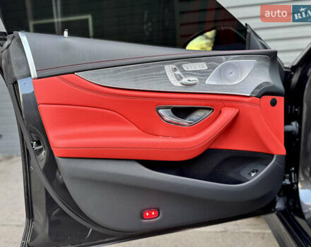 Серый Мерседес AMG GT 4-Door Coupe, объемом двигателя 0 л и пробегом 60 тыс. км за 93900 $, фото 38 на Automoto.ua