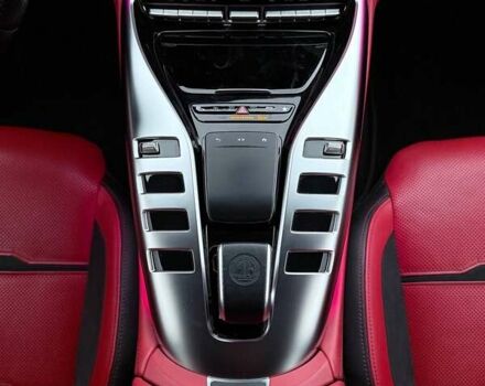 Серый Мерседес AMG GT 4-Door Coupe, объемом двигателя 3 л и пробегом 59 тыс. км за 88999 $, фото 8 на Automoto.ua